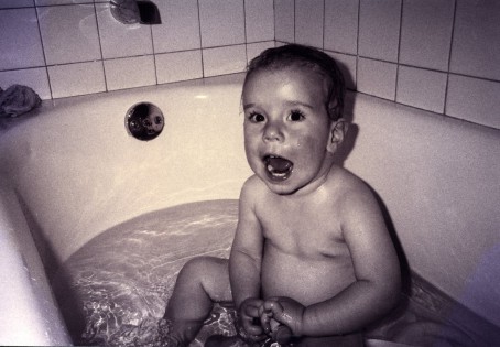 Young-Sam-in-the-Bath